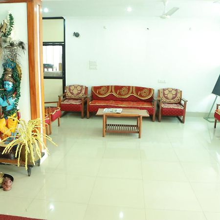 Hotel Nandanam Guruvayur Luaran gambar