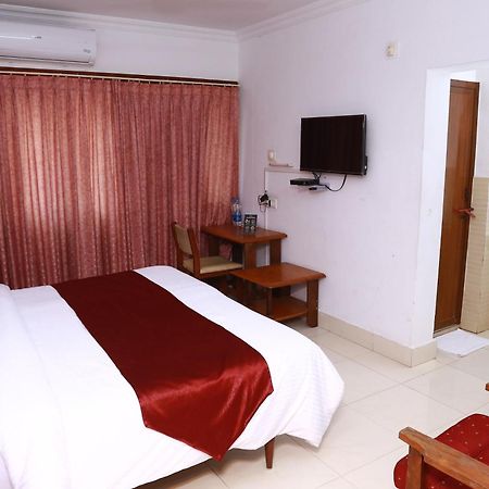 Hotel Nandanam Guruvayur Luaran gambar