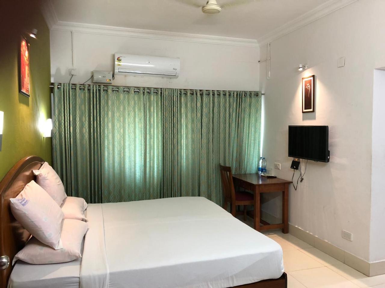 Hotel Nandanam Guruvayur Luaran gambar