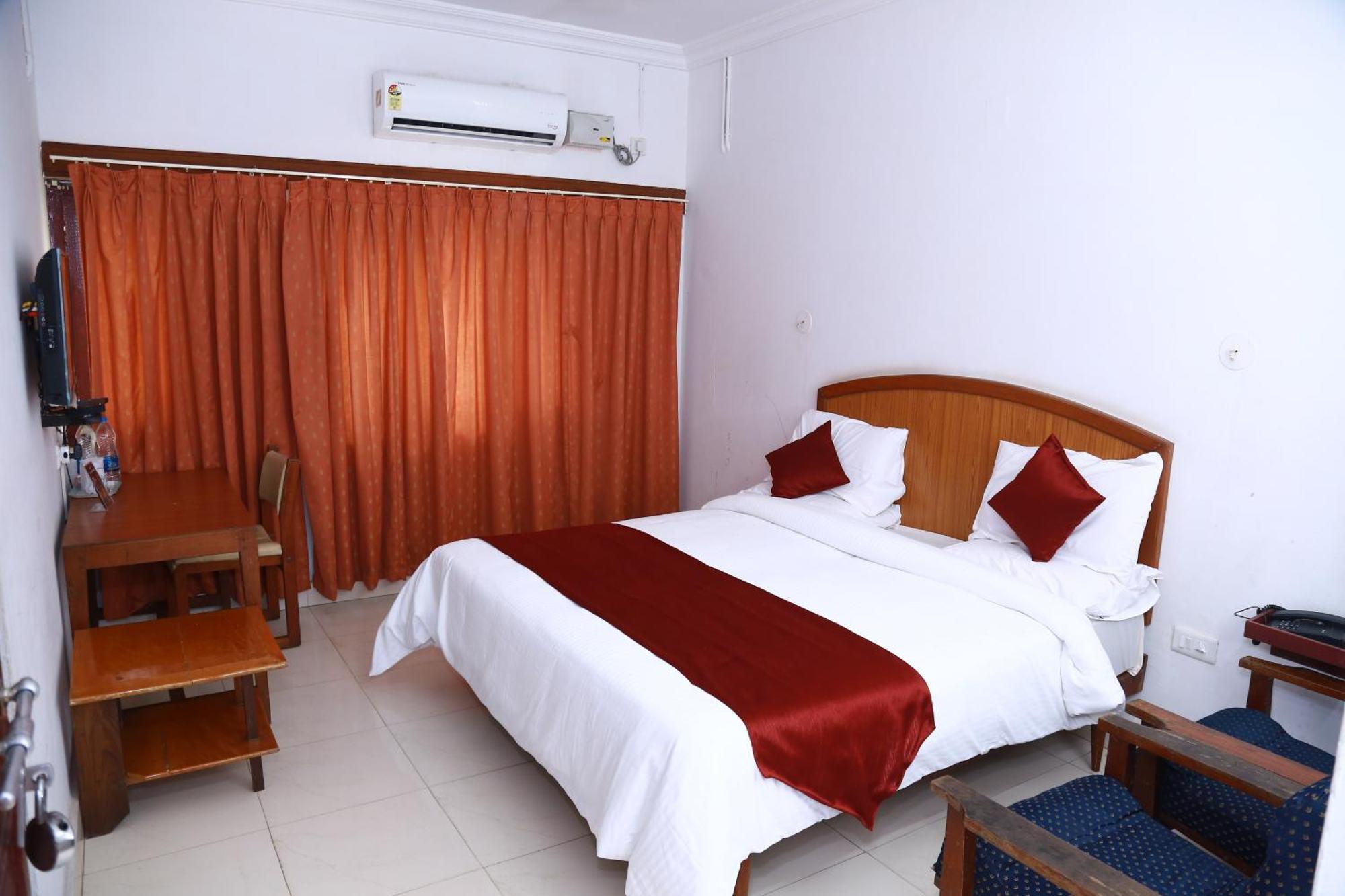 Hotel Nandanam Guruvayur Luaran gambar