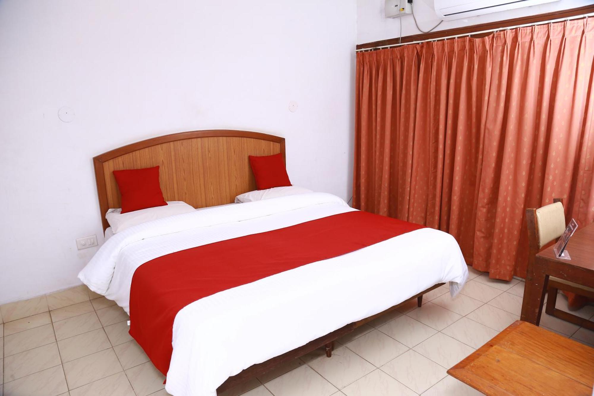 Hotel Nandanam Guruvayur Luaran gambar