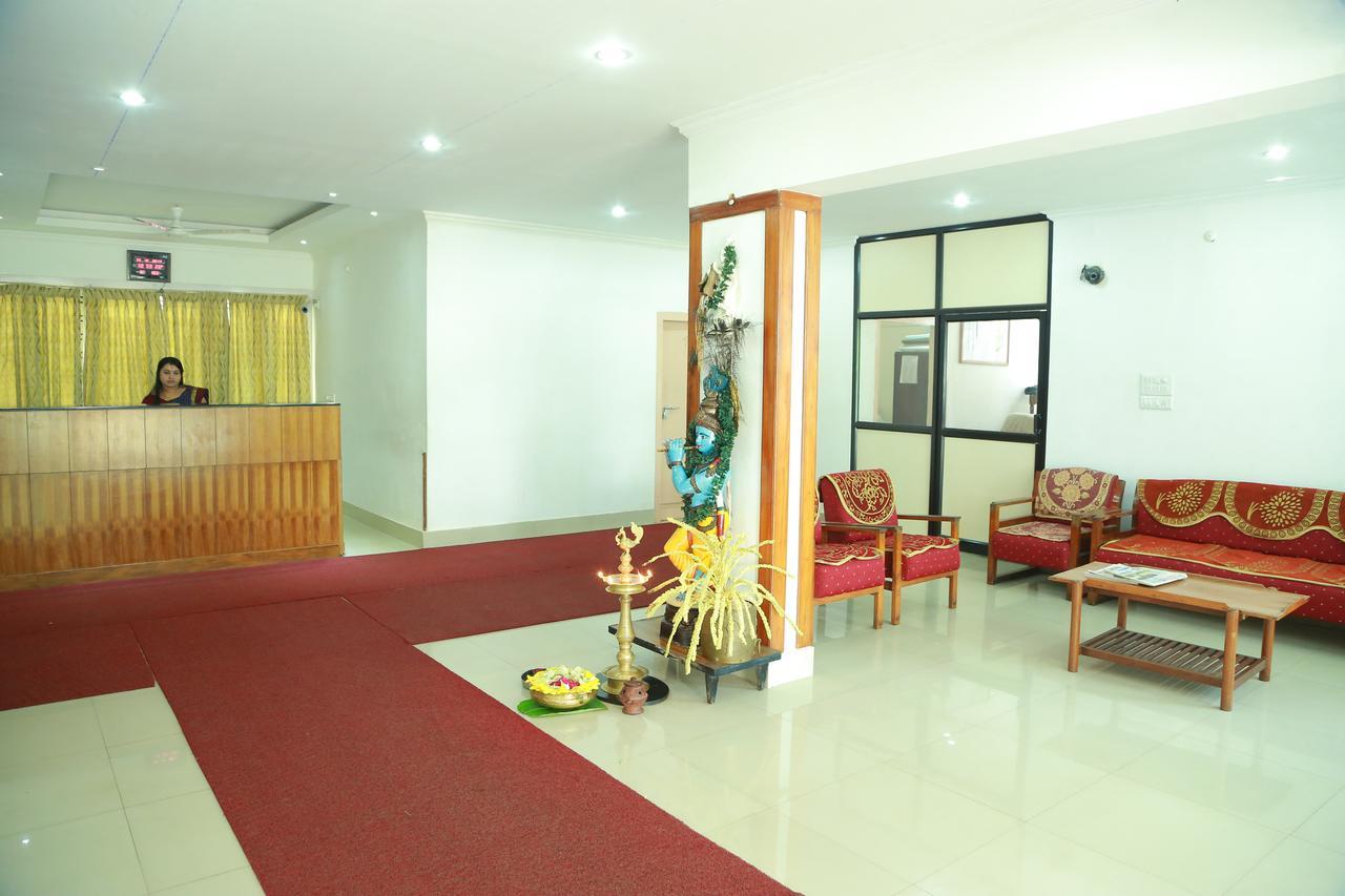 Hotel Nandanam Guruvayur Luaran gambar